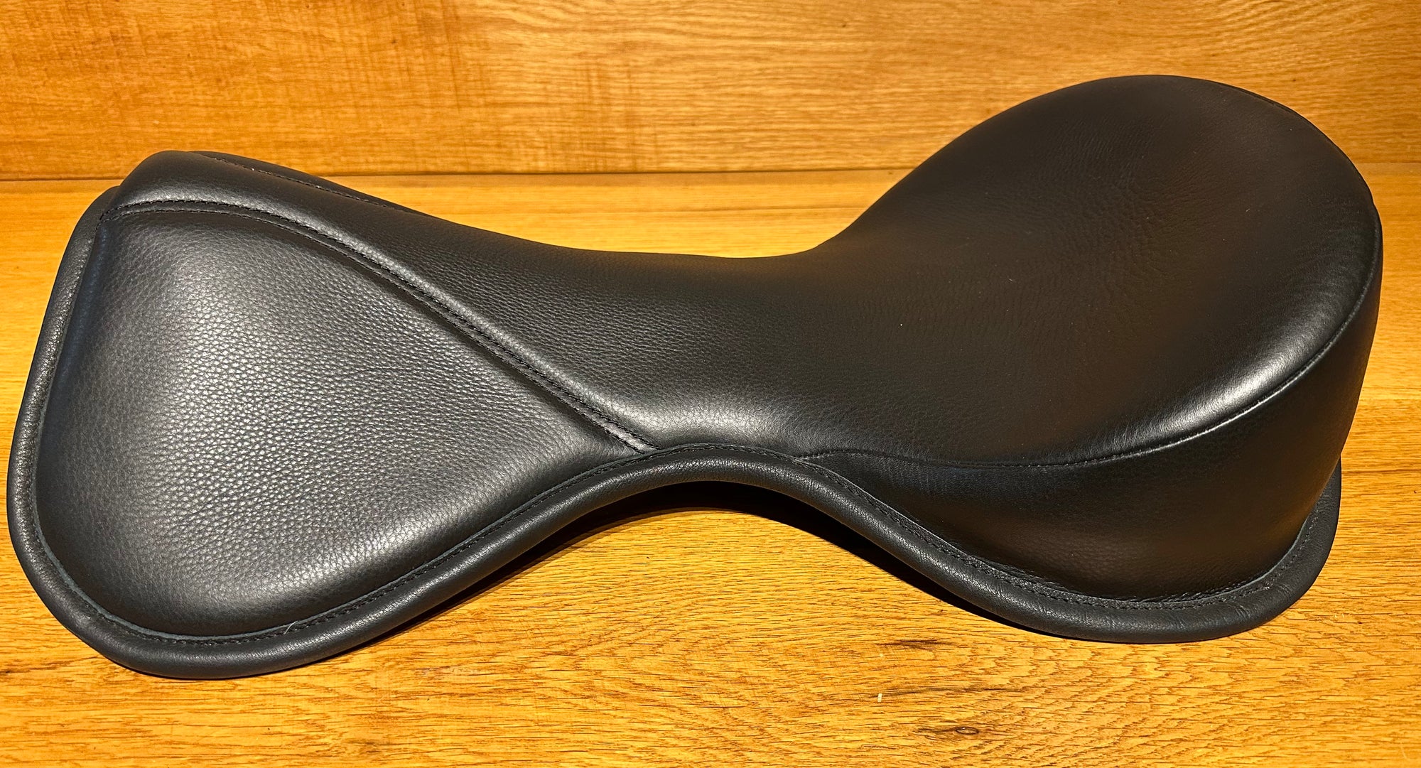Sale - Freeform Elite Dressage seat 19"