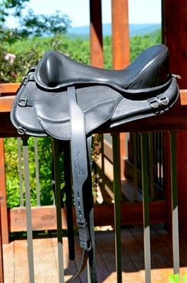 Freeform Ultimate Trail Saddle in Black