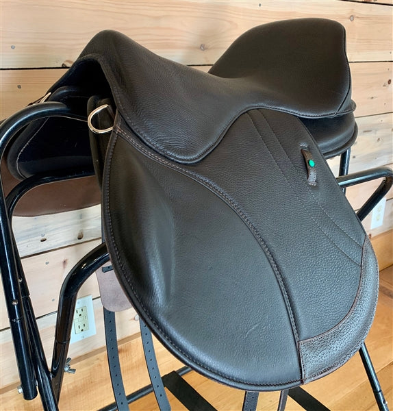 Freeform AP All Purpose Hunt Seat/Jumping Treeless Saddle Saddle Up